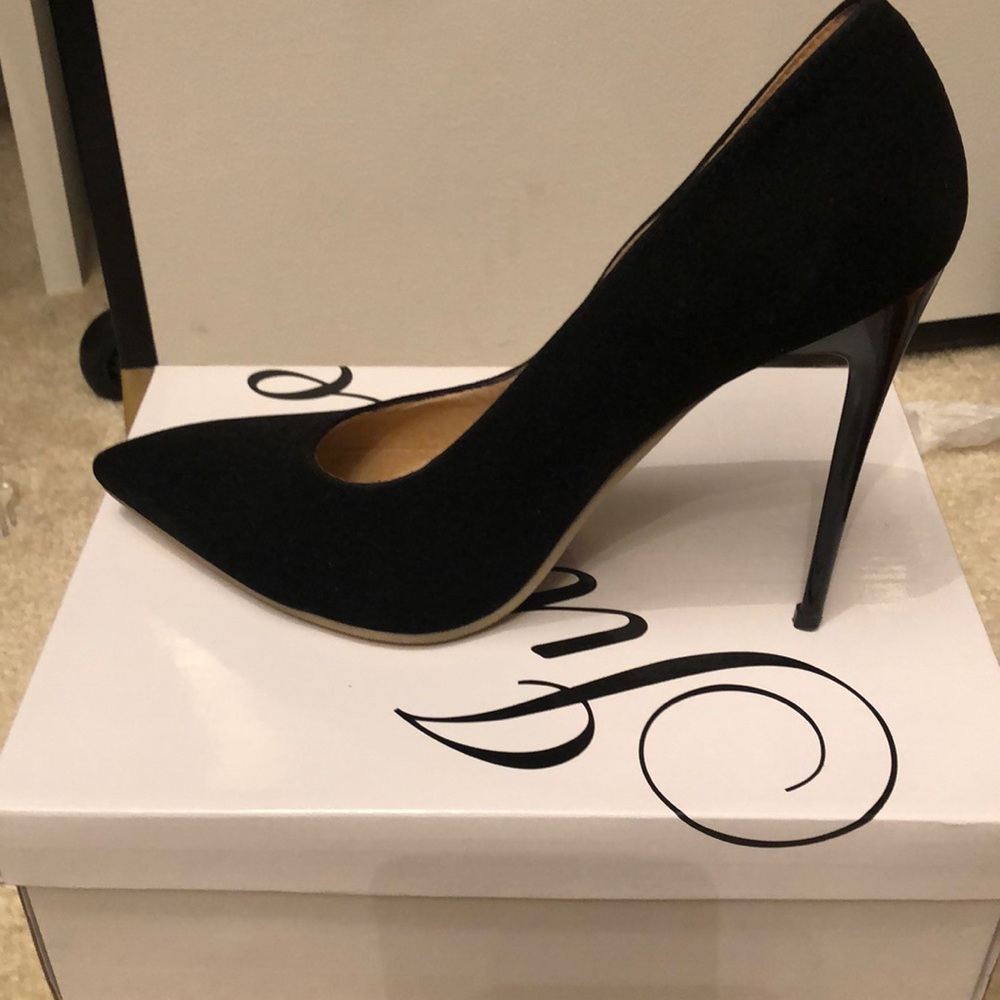 Sexy Women’s Black suede like heels